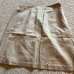 The limited khaki skirt